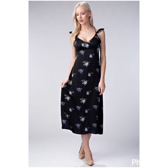 Leaf It Alone Maxi Dress - Picture 2 of 8